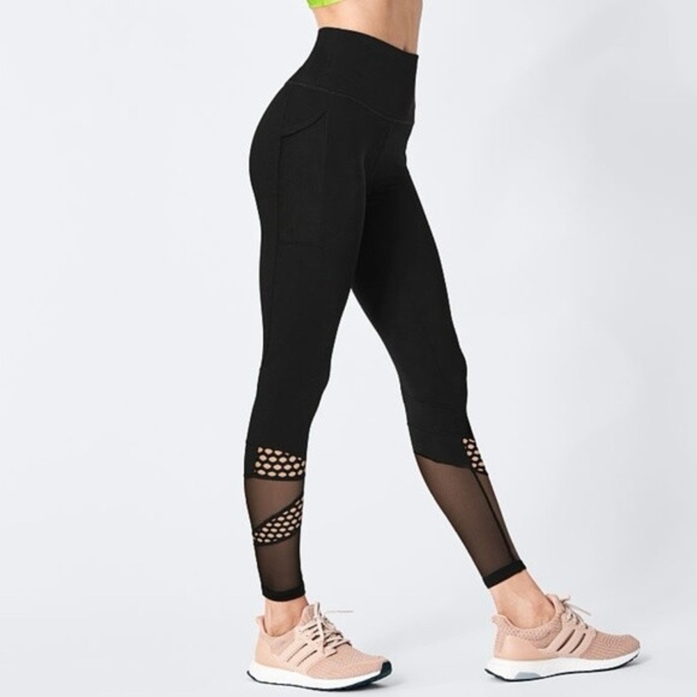 Victoria Secret Sport Black Mesh Panel Leggings